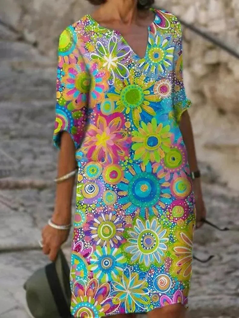 Liv - V-neck dress with floral pattern